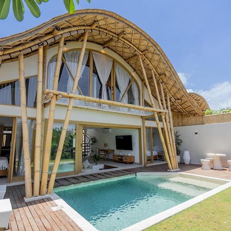 Villa Sunset Bamboo - 3Br Villa In Kerobokan Екстер'єр фото