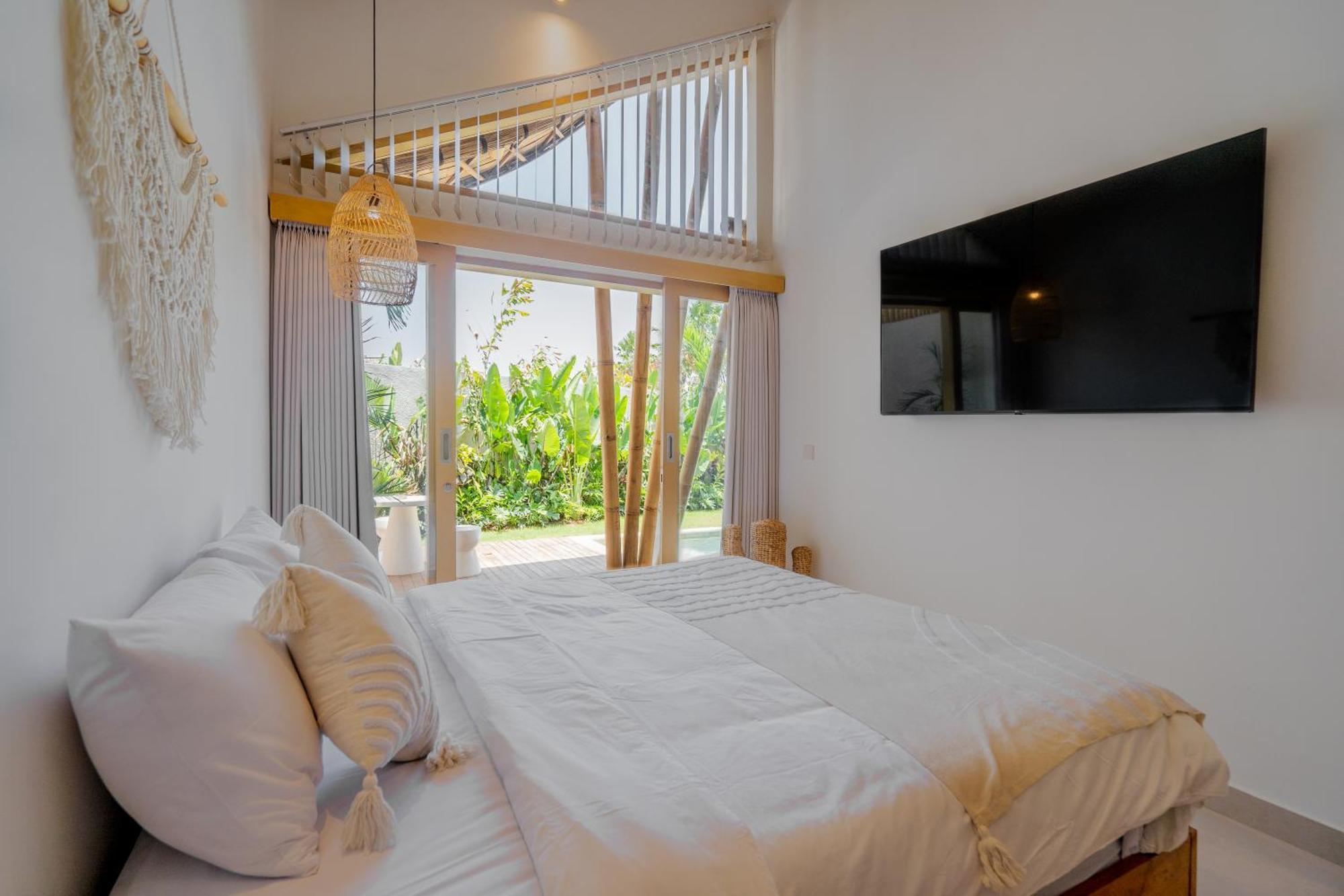 Villa Sunset Bamboo - 3Br Villa In Kerobokan Екстер'єр фото