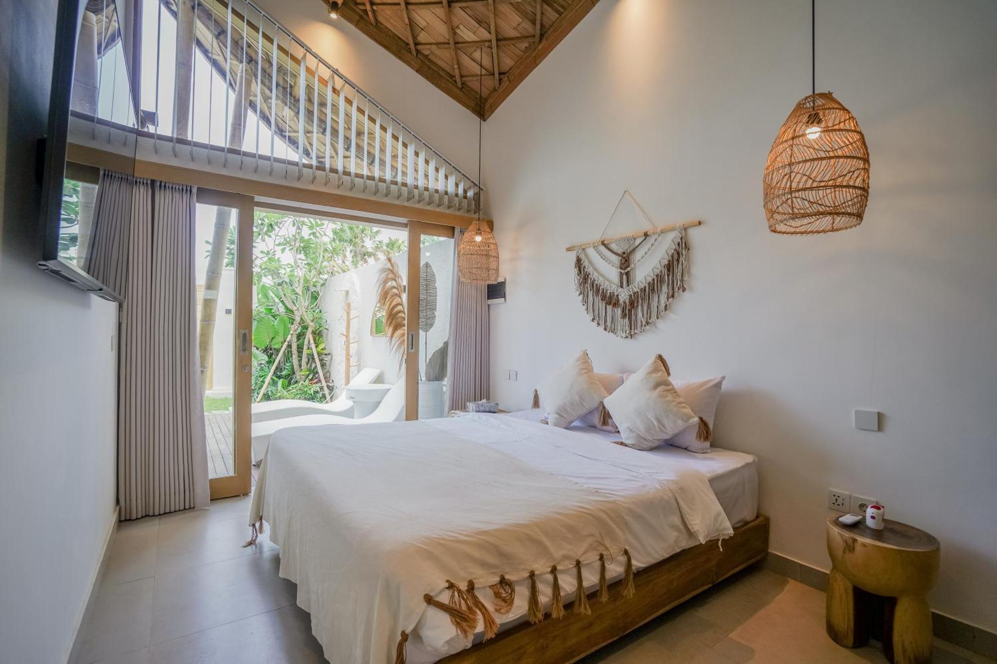 Villa Sunset Bamboo - 3Br Villa In Kerobokan Екстер'єр фото