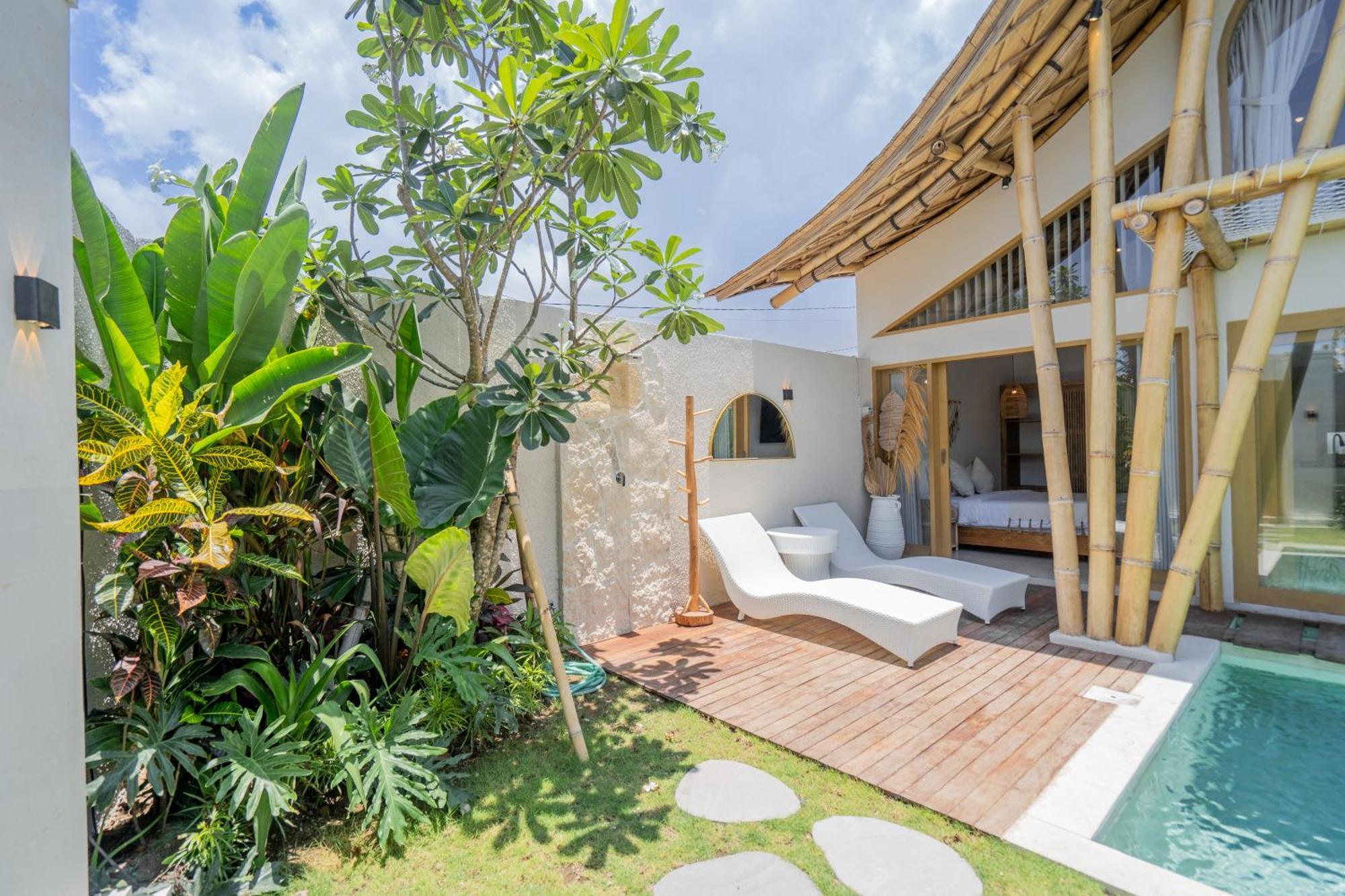 Villa Sunset Bamboo - 3Br Villa In Kerobokan Екстер'єр фото