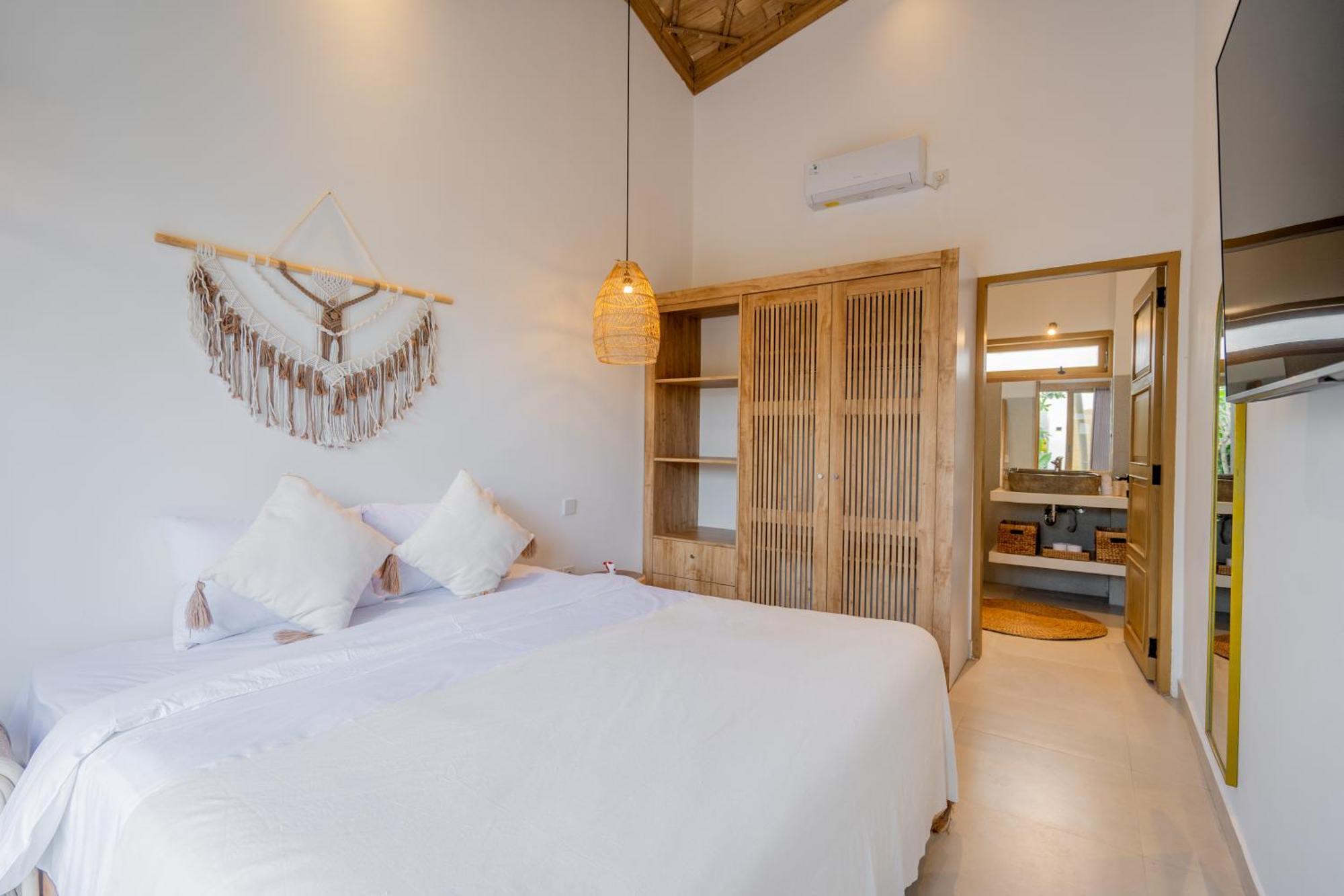 Villa Sunset Bamboo - 3Br Villa In Kerobokan Екстер'єр фото